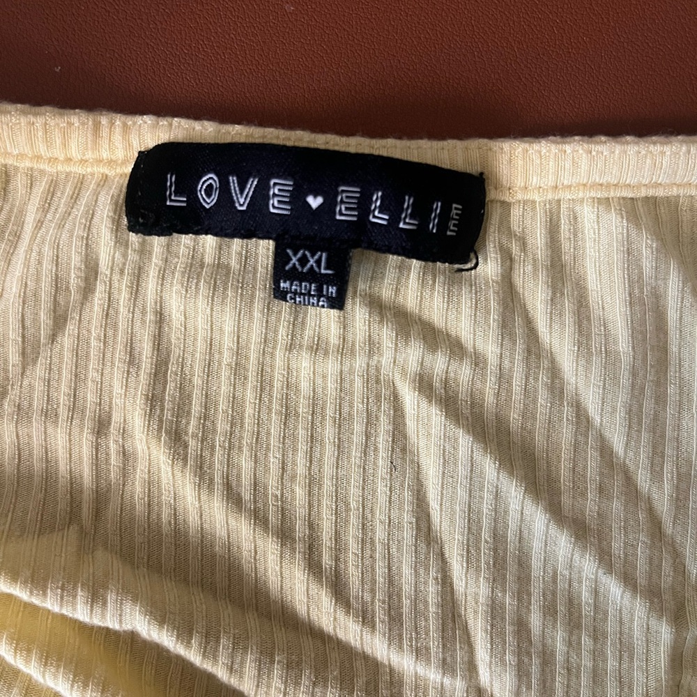 Yellow Ruched V-Neck Top - Picture 2 of 2
